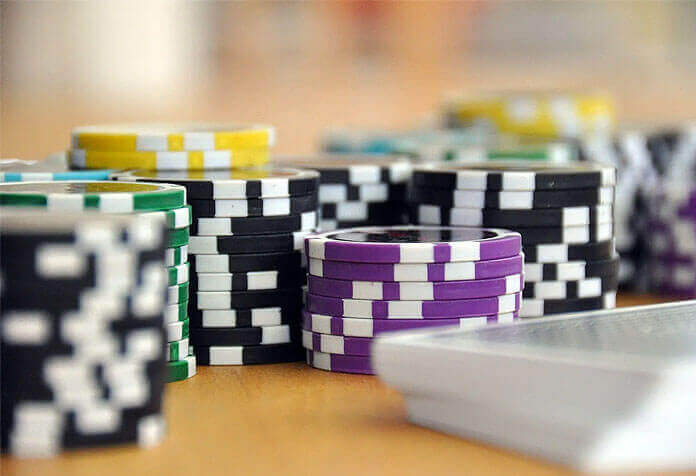 10 Tips to play poker